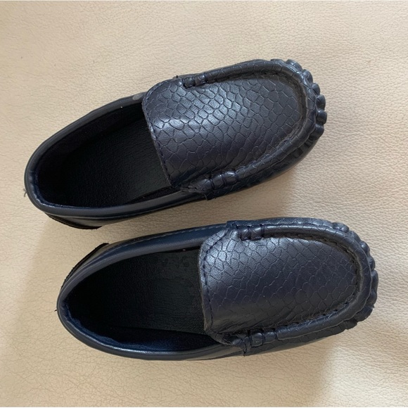 Navy leather toddler loafers - size 6 - Picture 2 of 3